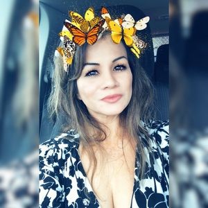 Meet your Posher, Shirlene